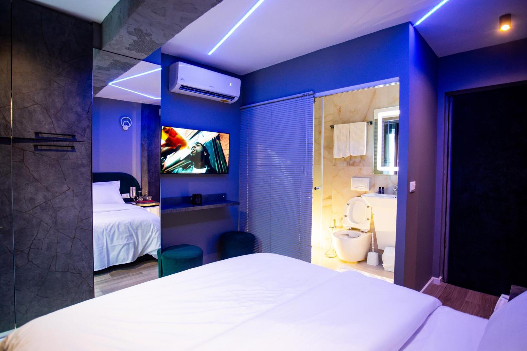 The Bubbles - Jacuzzi Hotel 3*