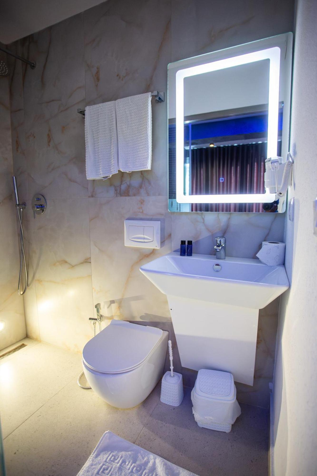 Hotel The Bubbles - Jacuzzi 3*